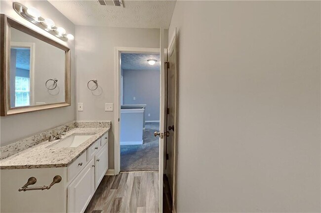 Building Photo - 5315 Paddington Ln
