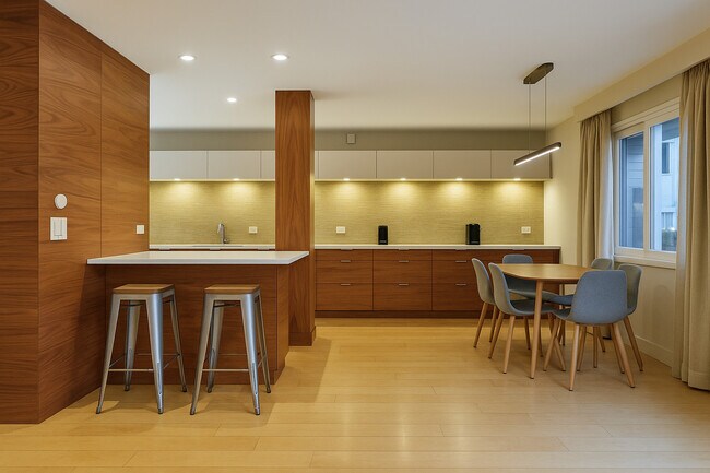 Building Photo - 419 W Briar Pl