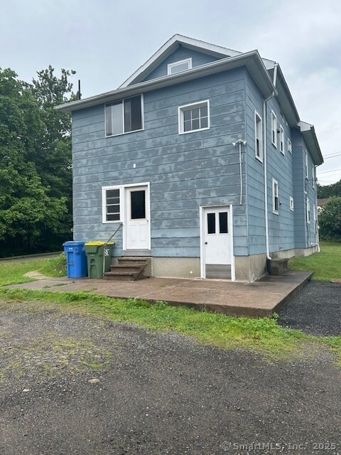 Building Photo - 26 Falls Ave