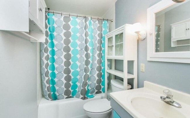 Building Photo - 3722 S Duff Ave