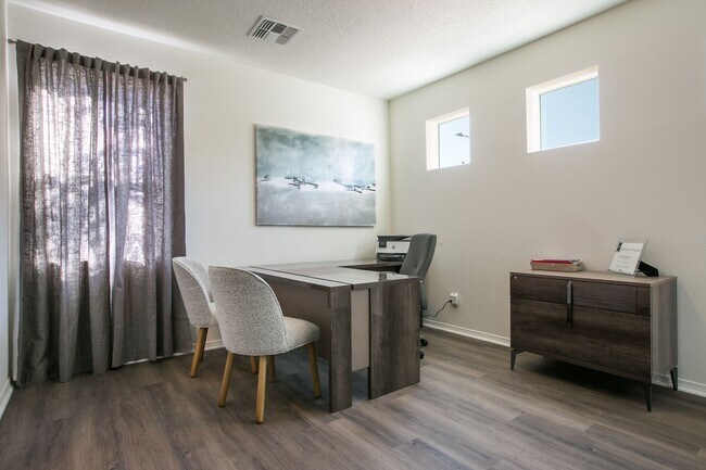 Building Photo - North Valley Townhome