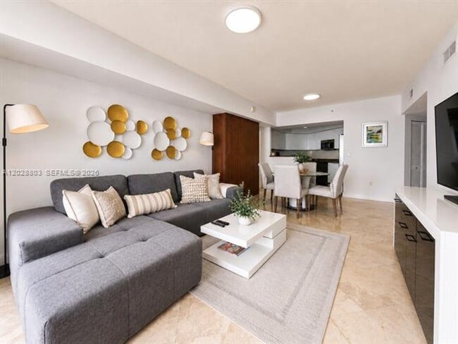 Building Photo - 16699 Collins Ave