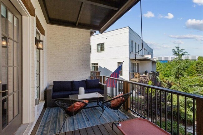 Building Photo - 1837 Brooks Dr NW