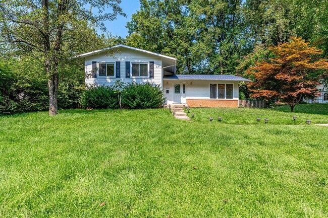 Building Photo - 4228 San Carlos Dr