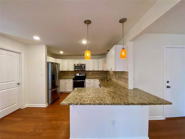 Building Photo - 2003 Patton Ln