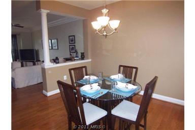 Building Photo - 2207 Kimball Pl