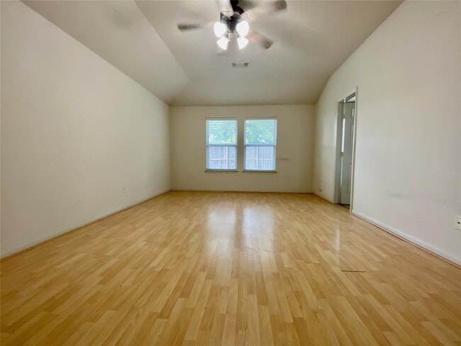 Building Photo - 9414 Glendown Ln