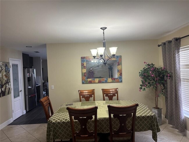 Building Photo - 725 Bristol Forest Way