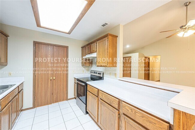 Building Photo - 2414 Jeremiah Pl