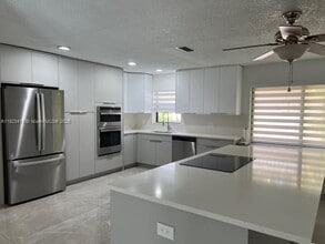 Building Photo - 10860 NW 40th St