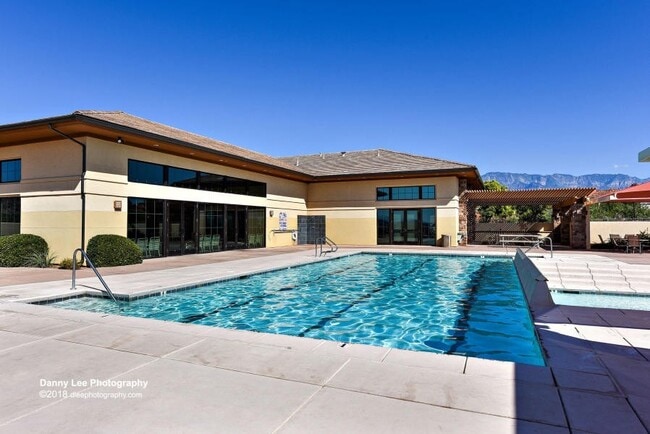 Building Photo - Short term lease! Coral Canyon on Golf Course with POOL- FURNISHED & UNFURISNHED OPTION