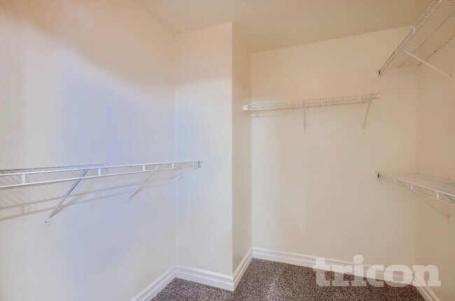 Building Photo - 37186 W Amalfi Ave