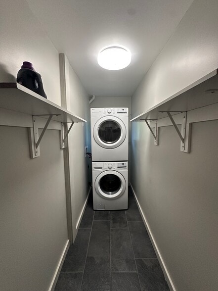 Building Photo - 302 Mitchell St