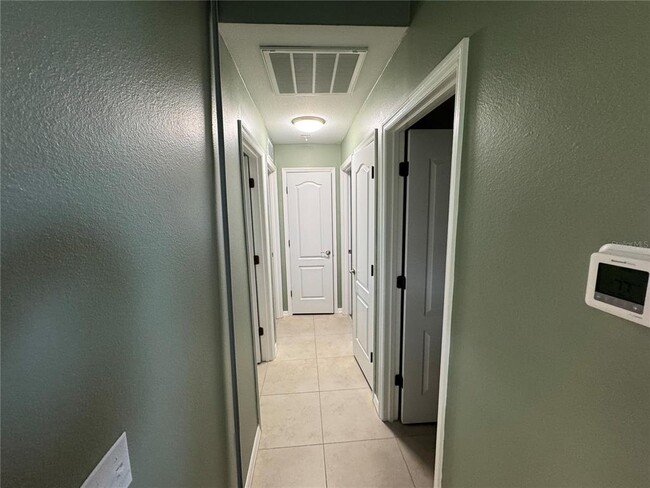 Building Photo - 71 Mark Twain Ln