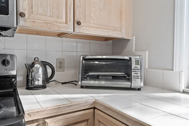 Building Photo - All Inclusive Winter Rental Single Family ...