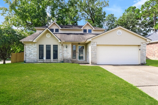 Building Photo - 2024 Northampton Dr