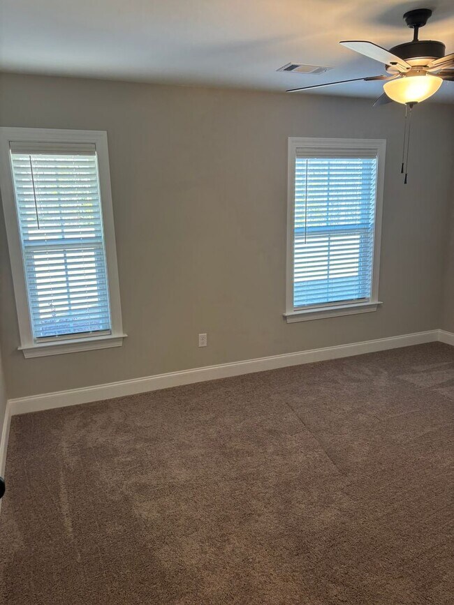 Building Photo - Modern Rental Home | Designed for Real Living