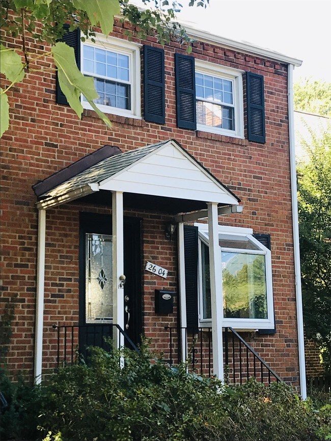 Primary Photo - 2604 N Winchester St