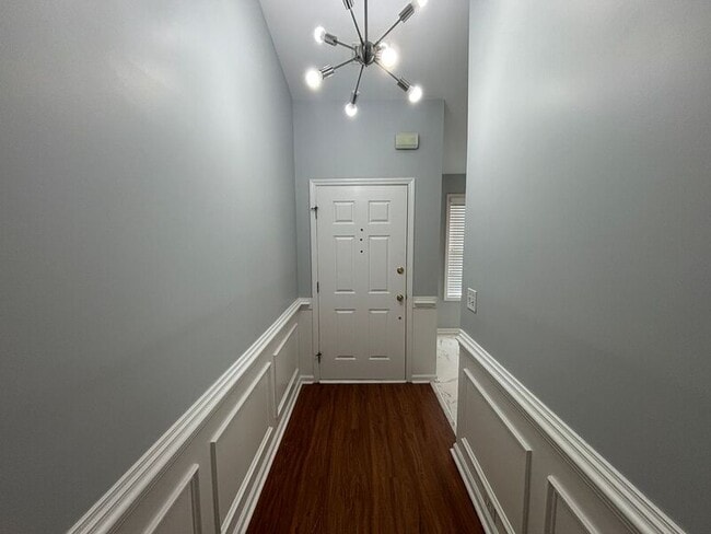 Building Photo - 3307 Crowell Ln