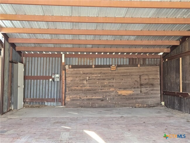 Building Photo - 265 Sandy Oaks Dr