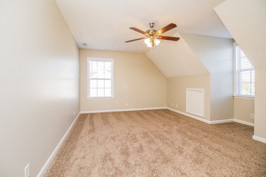 Building Photo - 2923 Bray Ct