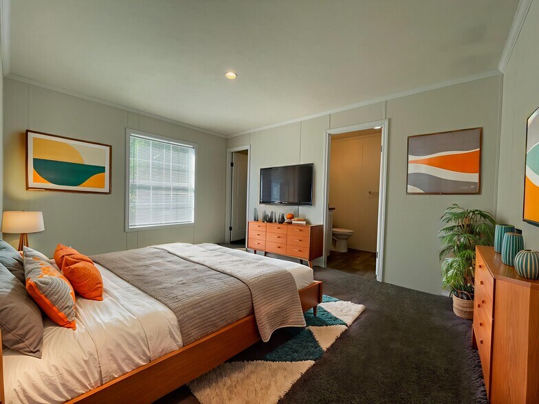 Building Photo - 16242 Frontenac Ave