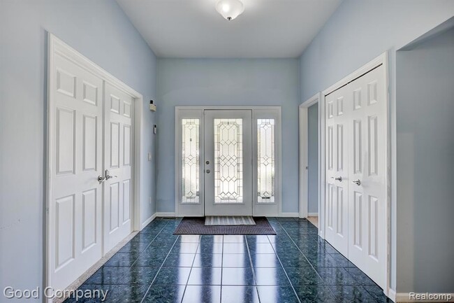 Building Photo - 2924 Wessels Dr