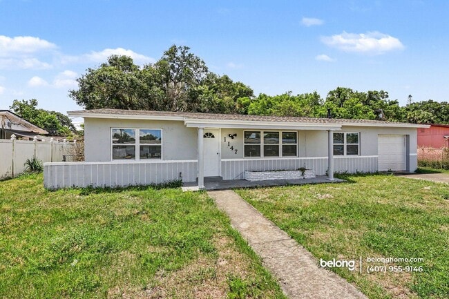 Building Photo - 1147 Manatee Dr