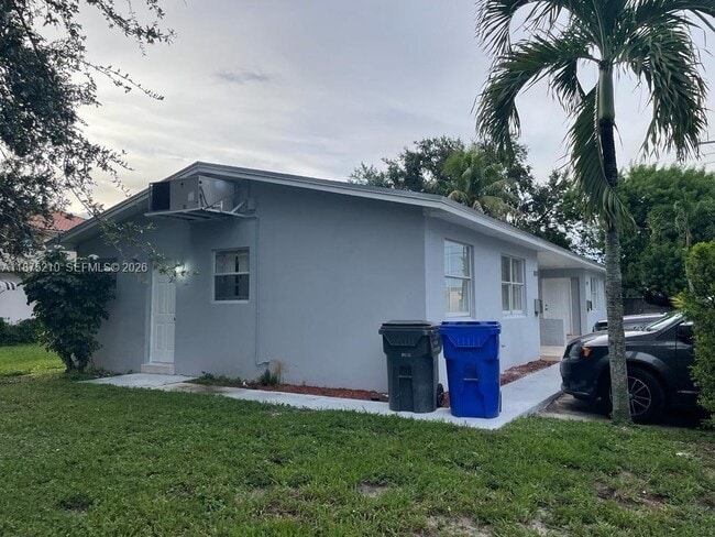 Building Photo - 800 N 58th Ave