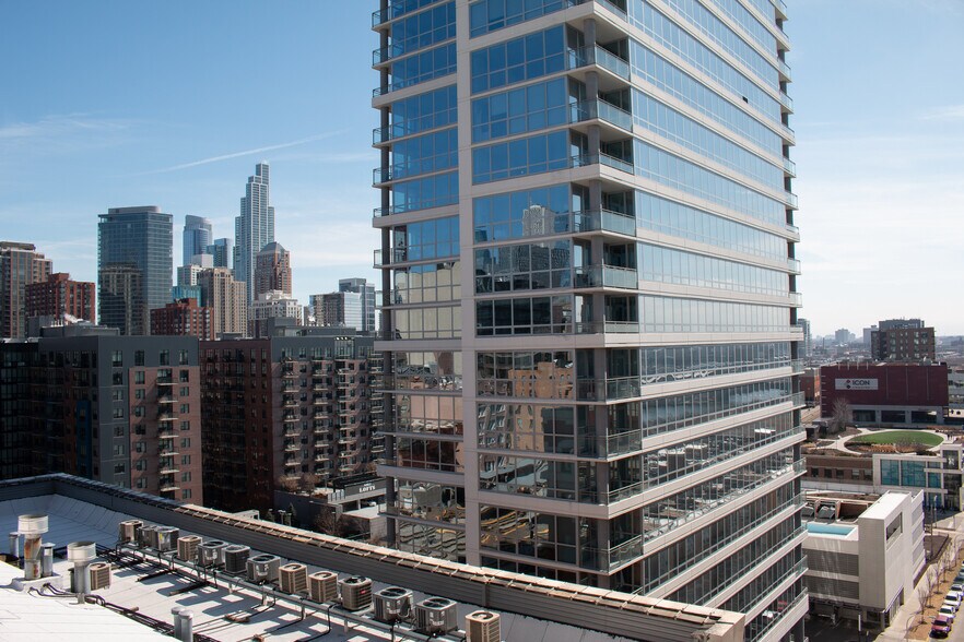 Building Photo - 170 W Polk St