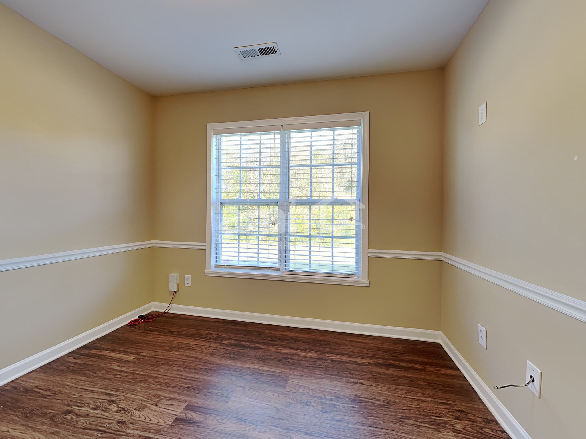 Building Photo - 5065 Walden Ridge Dr