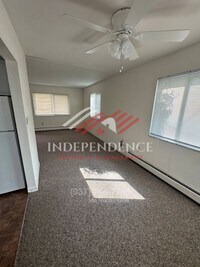 Building Photo - 471 Ginger Pl