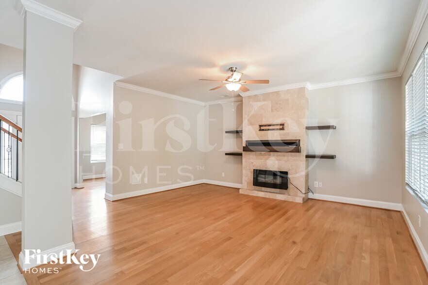 Building Photo - 5821 Parkstone Drive