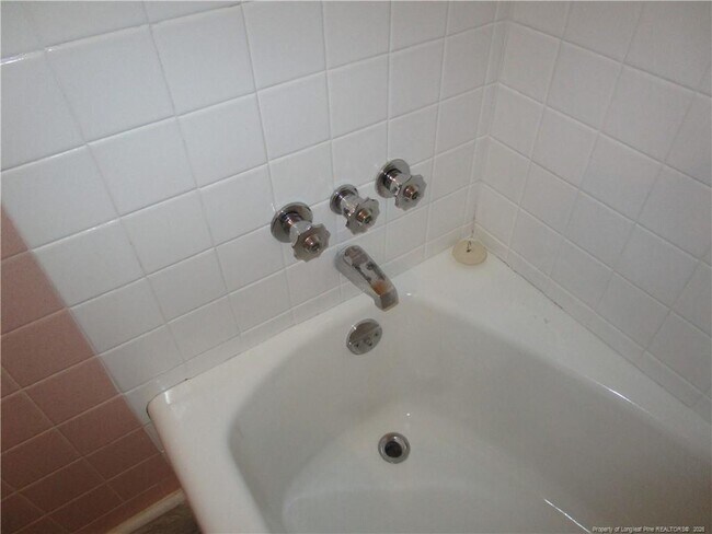 Building Photo - 2516 Cumberland Rd