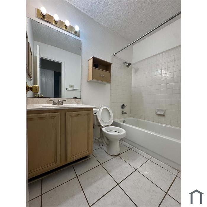Building Photo - 4822 Aspen View