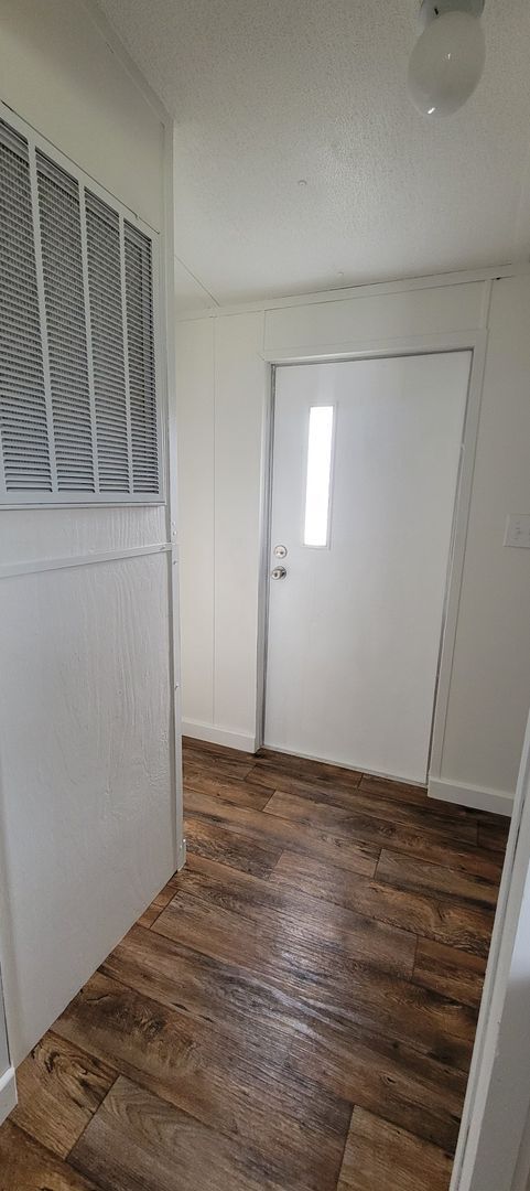 Building Photo - Ready to Move in