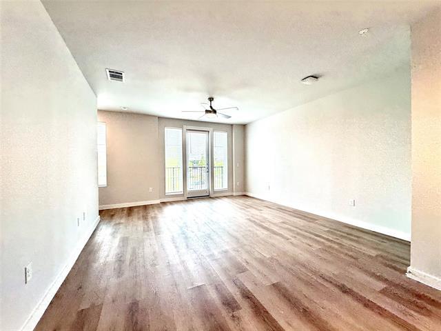 Building Photo - 540 Foxglove Rd