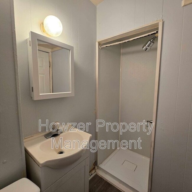 Building Photo - 109 Green St