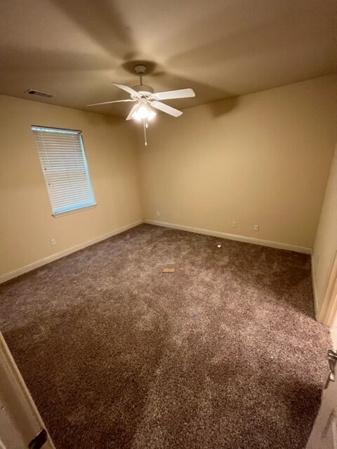 Building Photo - 201 Seva Ct
