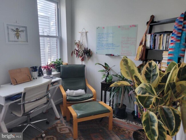 Building Photo - 5418 Baltimore Ave