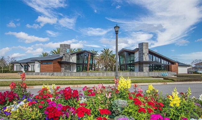 Building Photo - 15384 Caravan Ave