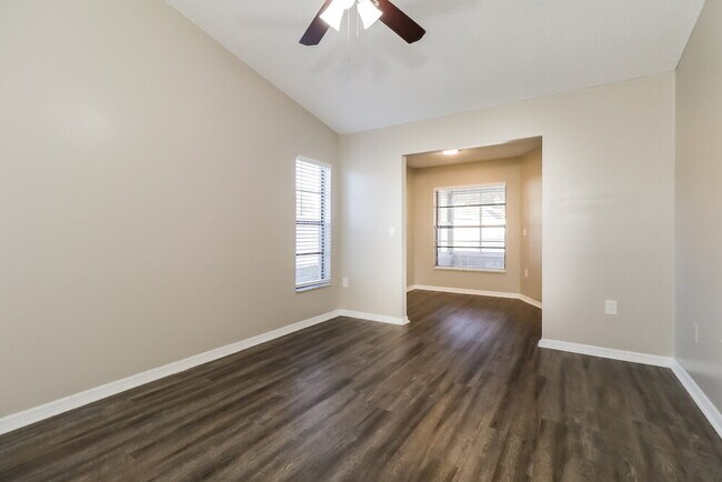 Building Photo - 8823 Gum Tree Ave