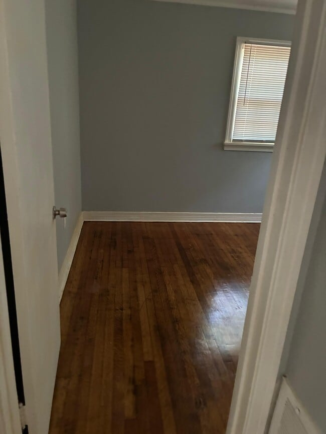 Building Photo - 124 S Sunset Terrace