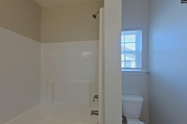 Building Photo - 110 Darian Dr