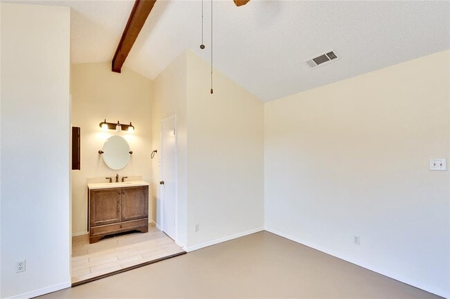 Building Photo - 1002 Bodark Ln