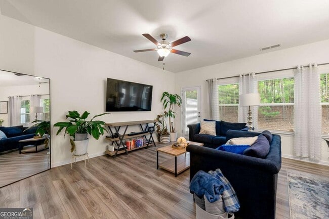 Building Photo - 3295 Estes Dr