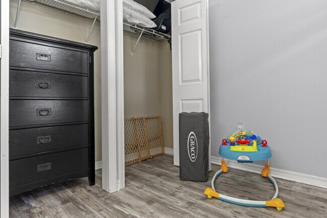 Building Photo - 2809 Scenic Hwy 98