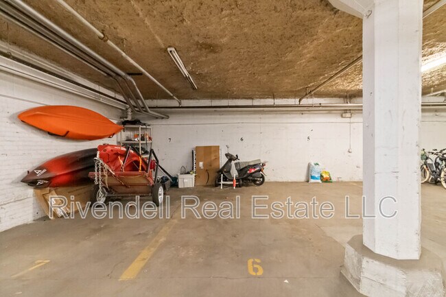 Building Photo - 1111 Osage St