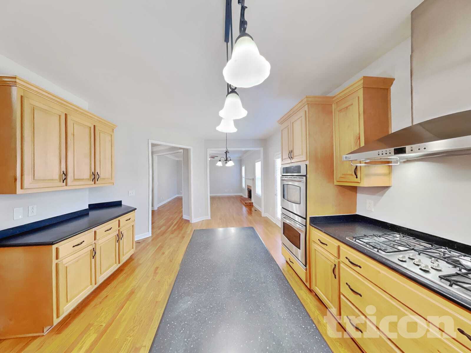 Building Photo - 3002 Helfrich Ct