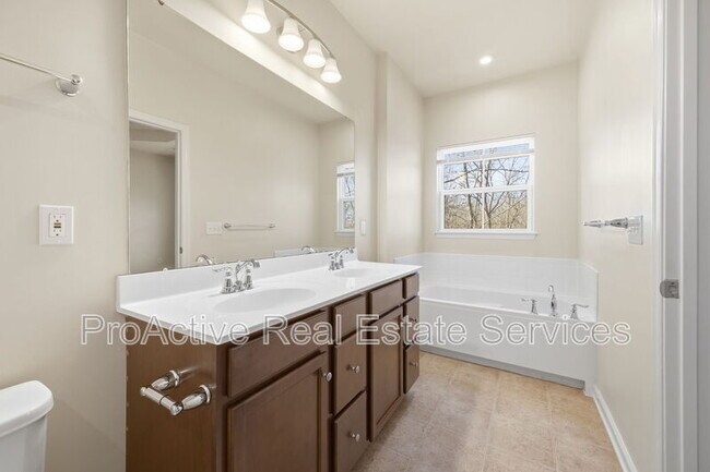 Building Photo - 4301 Whitfield Ln